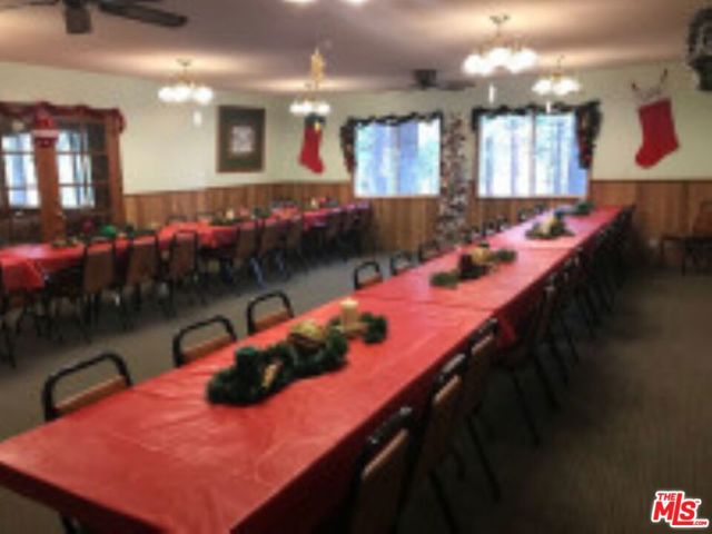 391 Montclair Drive, Big Bear City CA: https://media.crmls.org/mediaz/a387536a-fa9a-48d5-8e10-c941d4eeee6d.jpg