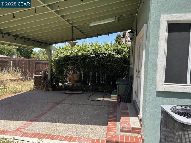 734 Bellflower St, Livermore CA: https://media.crmls.org/mediaz/a387d5d0-3a8e-4bbe-a26f-a276750436b5.jpg
