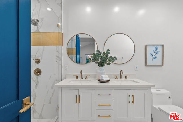 16820 Mccormick Street, Encino CA: https://media.crmls.org/mediaz/a38813e1-95c6-4617-9f5b-9981592f3cd7.jpg