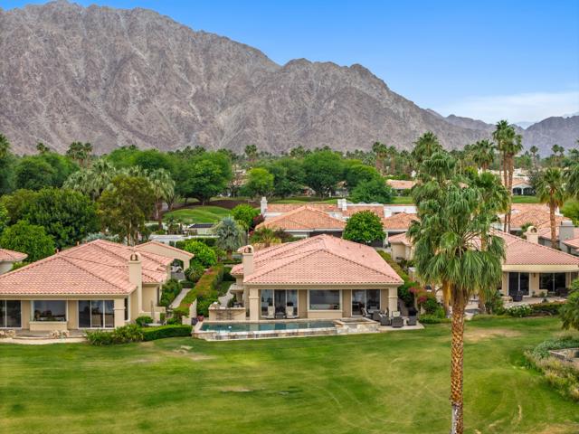55208 Big, La Quinta CA: https://media.crmls.org/mediaz/a388cc83-8bb0-4636-9d68-beb1fb684a2a.jpg
