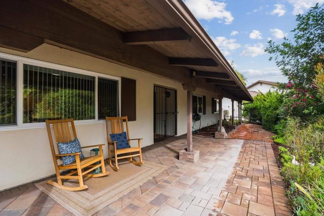 530 Idaho Avenue, Escondido CA: https://media.crmls.org/mediaz/a3897810-7725-47a6-8db0-2cc632b7eef8.jpg