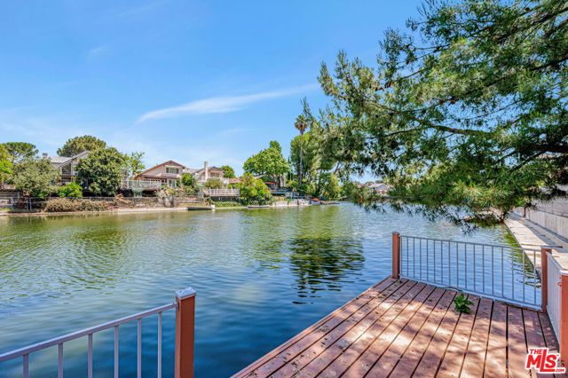 30757 Canwood Street, Agoura Hills CA: https://media.crmls.org/mediaz/a38b7045-de5b-4040-a5bb-9debc5b24e73.jpg
