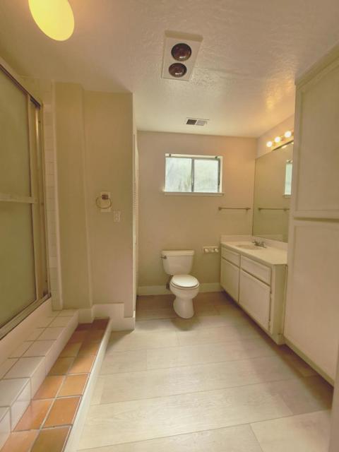 155 Nob Hill Terrace, Morgan Hill CA: https://media.crmls.org/mediaz/a38bb7fc-53dc-4449-ab1b-da127b372bcc.jpg