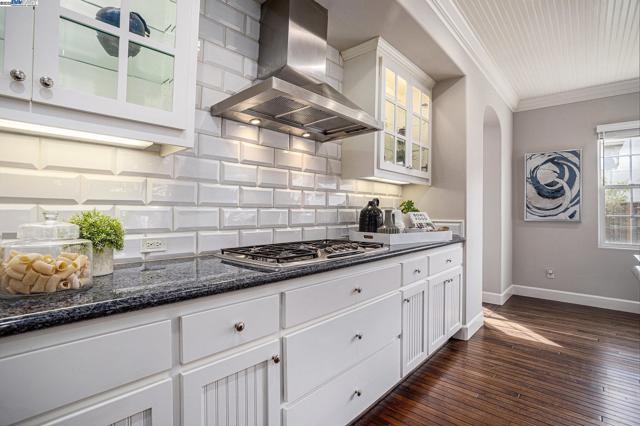 1049 S WEDGEWOOD DR, San Ramon CA: https://media.crmls.org/mediaz/a38bce70-726c-43d0-8761-5753ce403677.jpg