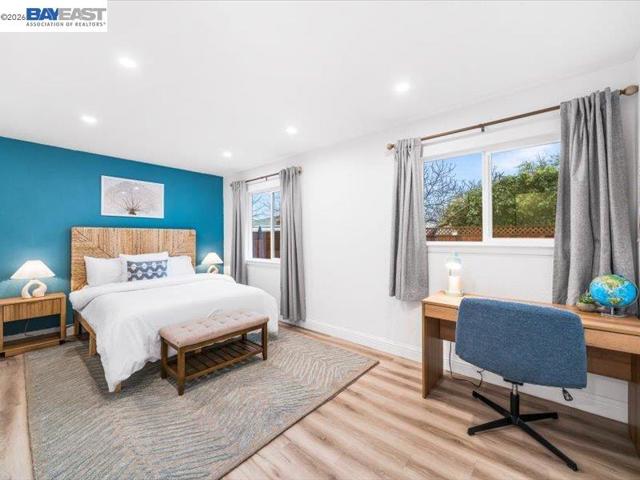 Image 4 of 60 For 1556 Wagoner Dr