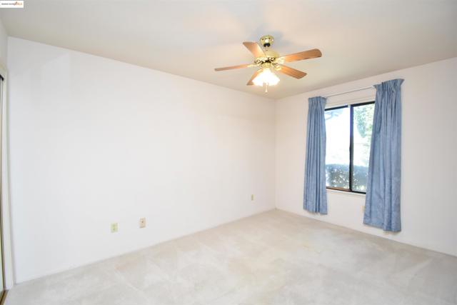 3124 Estate Dr, Stockton CA: https://media.crmls.org/mediaz/a38d1687-cdfa-4214-9c64-9b5b33b5e69e.jpg