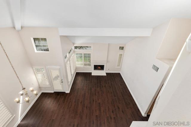 12646 Springbrook Dr, San Diego CA: https://media.crmls.org/mediaz/a38d77c4-26c6-45dd-9808-8ac2c538d916.jpg