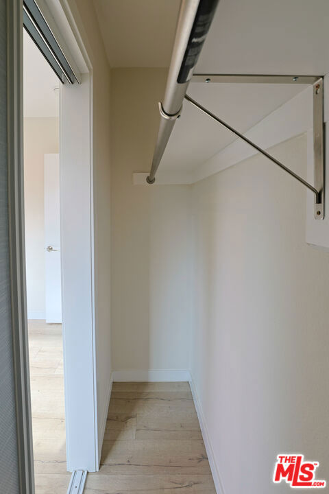 1277 W 23rd Street, Los Angeles CA: https://media.crmls.org/mediaz/a38d9a7c-3c68-49a9-9104-076eb46746db.jpg