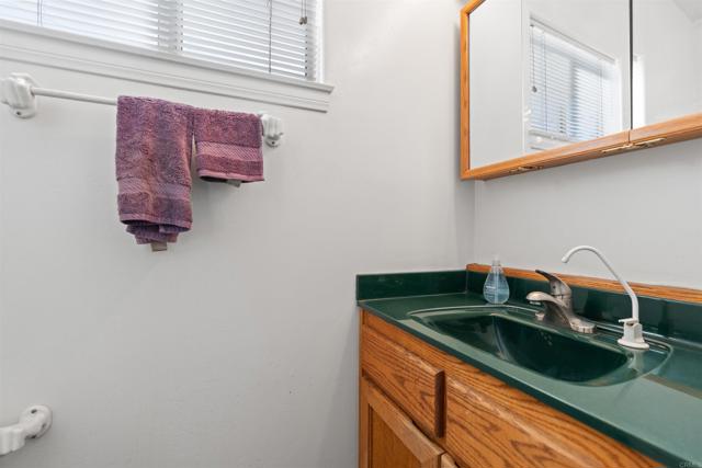 Detail Gallery Image 23 of 34 For 425 E Dougherty St, Fallbrook,  CA 92028 - 4 Beds | 2/1 Baths
