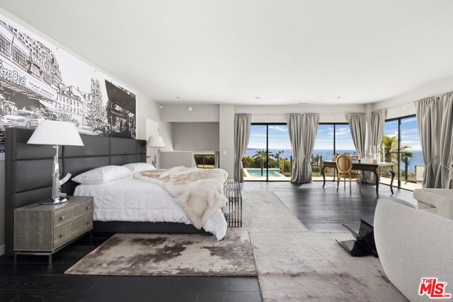 971 Enchanted Way, Pacific Palisades CA: https://media.crmls.org/mediaz/a38e7d5f-9714-484b-8b31-731de8ef8ea7.jpg