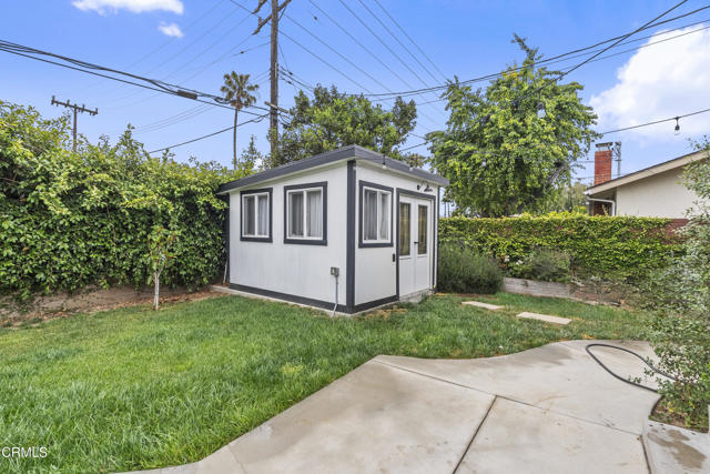 5490 Hunter Street, Ventura CA: https://media.crmls.org/mediaz/a38ea8c9-6aa8-46bf-80ac-03b28bc1a8fa.jpg