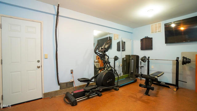 Detail Gallery Image 36 of 36 For 718 Pamela Wood St, Thousand Oaks,  CA 91320 - 5 Beds | 2/1 Baths