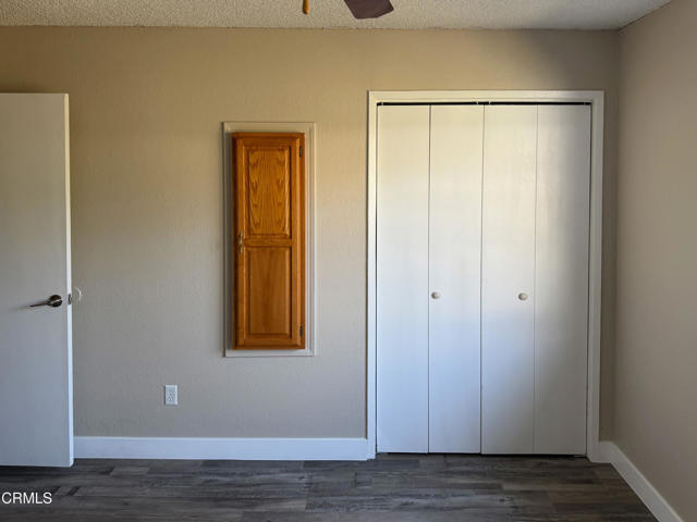 1421 W Westfield Avenue, Porterville CA: https://media.crmls.org/mediaz/a38f7cf3-0777-4bec-8448-ce1449f42aa0.jpg
