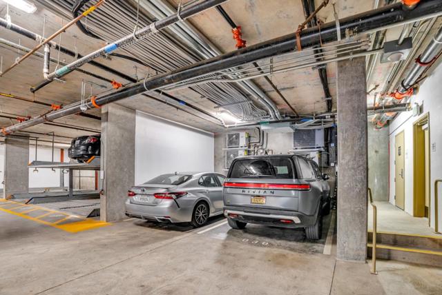 10 Innes Court, San Francisco CA: https://media.crmls.org/mediaz/a38f8361-05b6-4e9a-8d8d-41700b741b15.jpg