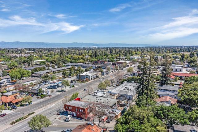 3876 3876 El Camino Real, Palo Alto CA: https://media.crmls.org/mediaz/a39001af-2571-4dba-ac84-724afe337662.jpg