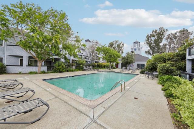 52 Cape Hatteras Court, Redwood City CA: https://media.crmls.org/mediaz/a3900d28-8d23-4667-9149-f8dae0f2c355.jpg
