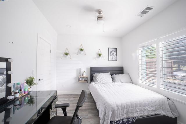 Image 23 of 32 For 516 Todhunter Ave