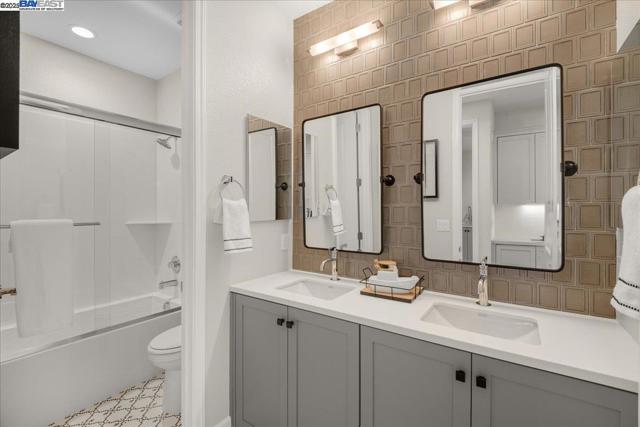 Image 43 of 55 For 32621 Singh Circle