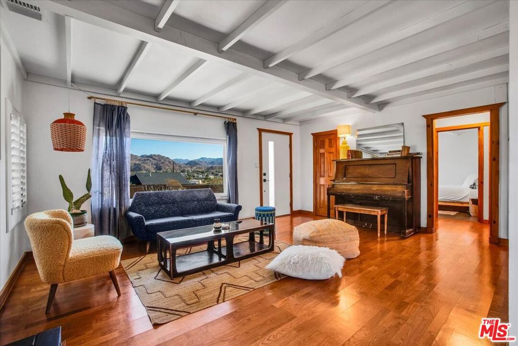 MLS #25606411 image #2