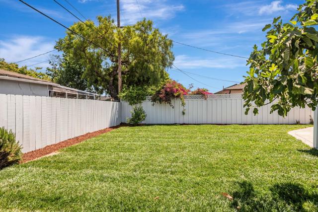 602 Los Gatos Way, San Mateo CA: https://media.crmls.org/mediaz/a391b4e5-00e1-404a-b43f-f328d5cf6e27.jpg