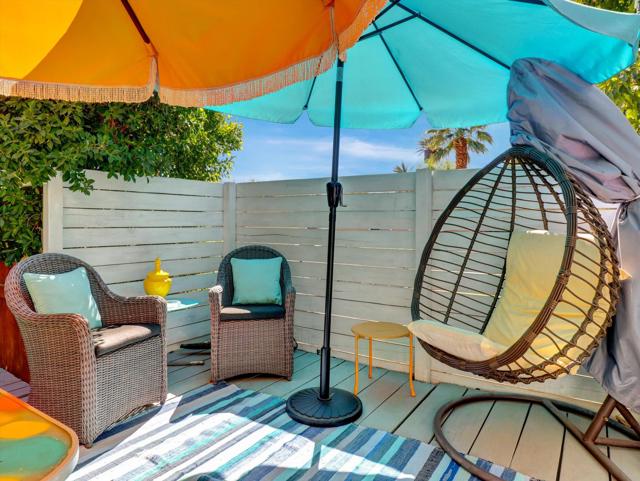 7 Ocotillo Lane, Palm Desert CA: https://media.crmls.org/mediaz/a391fceb-1a0d-4f96-97f4-abd082eecb13.jpg