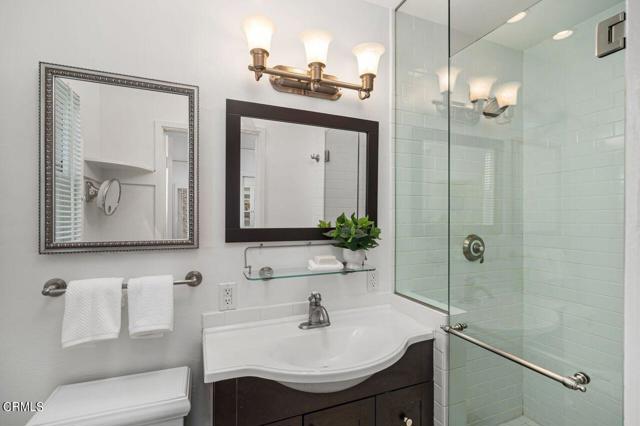 Detail Gallery Image 17 of 23 For 133 N La Peer Dr, Los Angeles,  CA 90048 - 2 Beds | 2 Baths