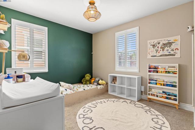 1736 Cottswald St, Danville CA: https://media.crmls.org/mediaz/a39328d5-63ae-4d82-be09-445e577d6770.jpg