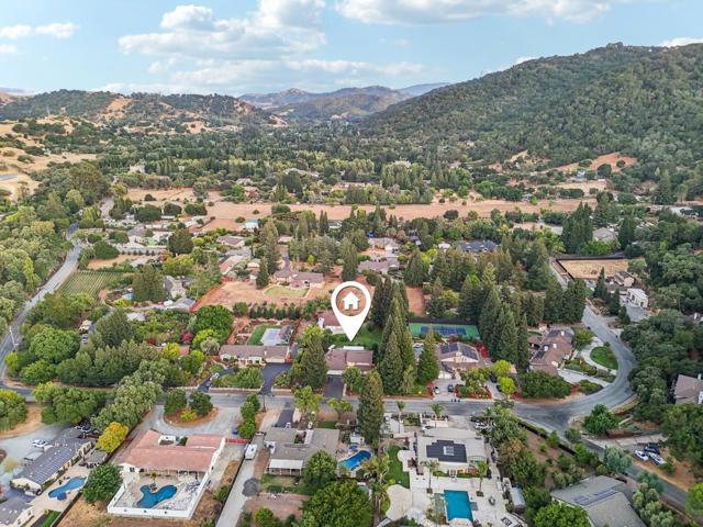 2150 Green Acres Lane, Morgan Hill CA: https://media.crmls.org/mediaz/a393b728-7a43-4297-8710-2869dc9759ab.jpg