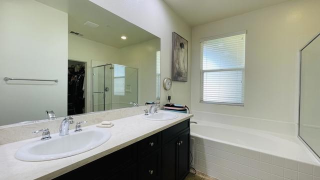 82982 Wheatley Court, Indio CA: https://media.crmls.org/mediaz/a3948ecf-fdbf-4770-9c9c-59102035a52b.jpg