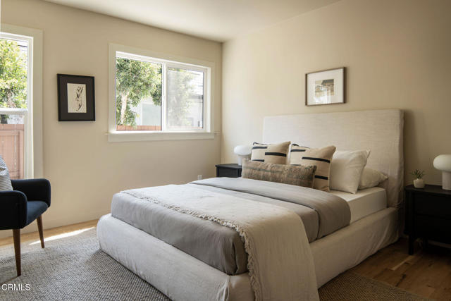 Detail Gallery Image 23 of 45 For 2917 Hillcrest Dr, Los Angeles,  CA 90016 - 4 Beds | 3 Baths