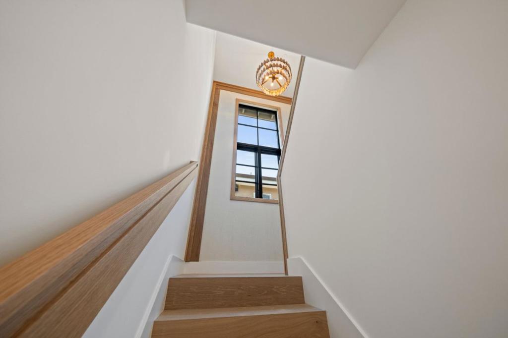MLS #ML82050075 image #36