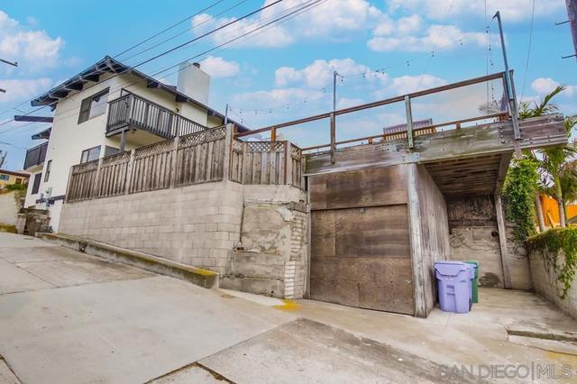 2068 Guizot St, San Diego CA: https://media.crmls.org/mediaz/a398dcf0-69cb-4794-b050-6f364b14036b.jpg