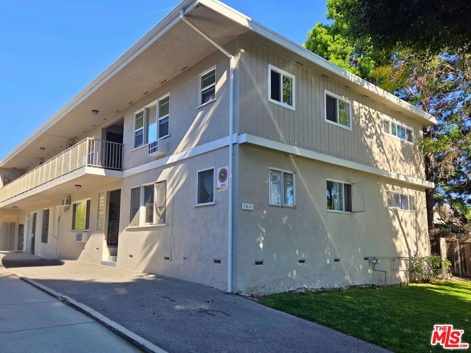 7621 Hampton Avenue #201
