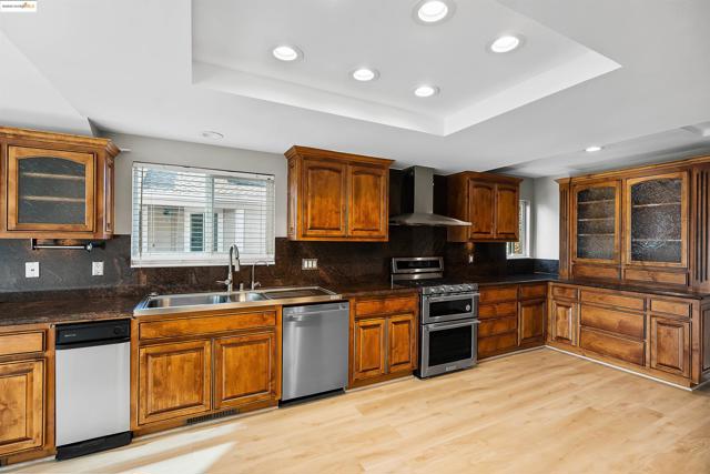 4730 Spinnaker Way, Discovery Bay CA: https://media.crmls.org/mediaz/a3995d12-0e6e-409d-88d9-6049ad76f637.jpg
