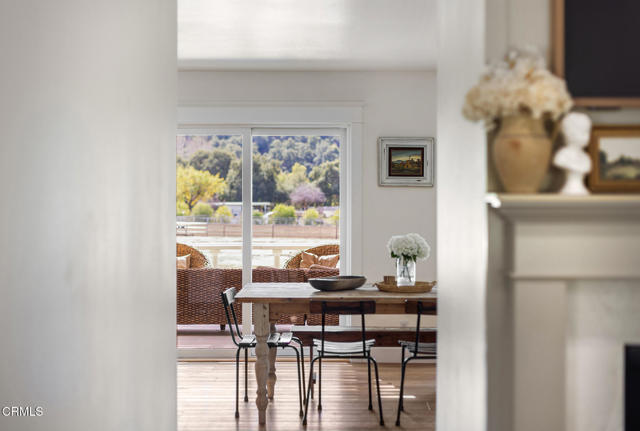 11144 Ojai Santa Paula Road, Ojai CA: https://media.crmls.org/mediaz/a399805c-91d8-4f87-adcb-b6f3da0b879a.jpg
