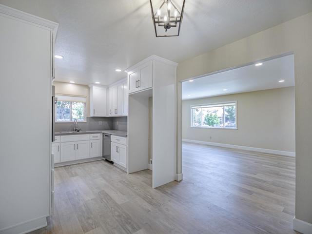 1221 Broadway, Santa Cruz CA: https://media.crmls.org/mediaz/a39af704-2c29-4fef-aee8-a8af1f95a717.jpg