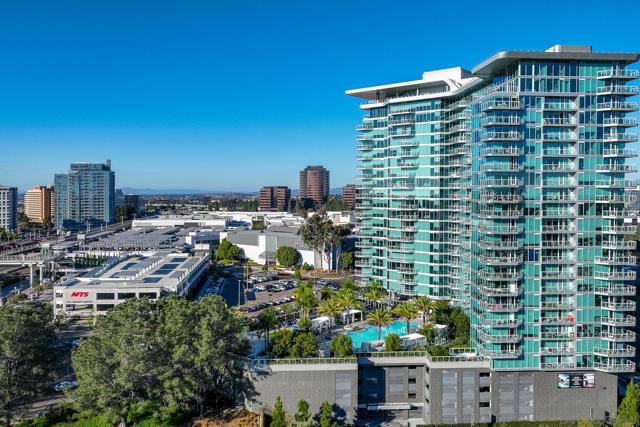 3550 Lebon Dr, San Diego CA: https://media.crmls.org/mediaz/a39b0030-a221-4a2c-83a2-f57d88208390.jpg