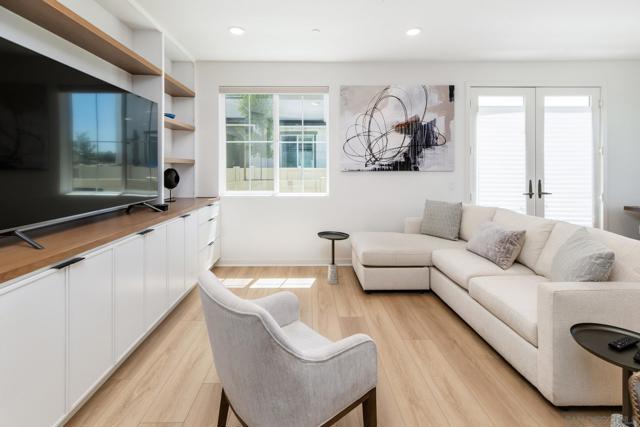 32395 Tannat Dr, Temecula CA: https://media.crmls.org/mediaz/a39bad54-4780-4e29-9c4e-2fdf05b0d8e1.jpg