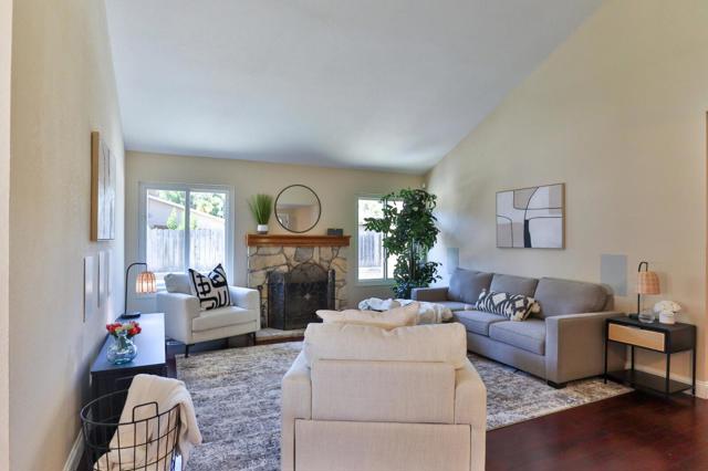 970 W 6th Street, Gilroy CA: https://media.crmls.org/mediaz/a39c30d2-5769-4ca1-81a0-5c375e20438f.jpg