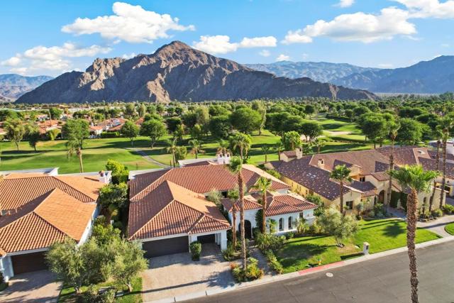 79373 Cetrino, La Quinta CA: https://media.crmls.org/mediaz/a39c33a9-8fe1-4c79-865f-7a99a626c91b.jpg