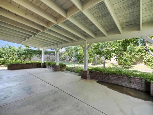 44131 Sunmist Court, Lancaster CA: https://media.crmls.org/mediaz/a39ed924-3ab8-4c5c-b0ba-1633df9db26e.jpg