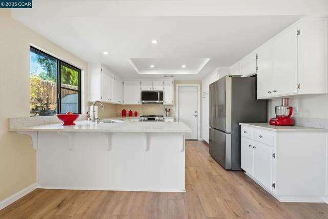 304 Lion Valley Rd, Escondido CA: https://media.crmls.org/mediaz/a39f7f47-be5c-46ba-a1bf-a58a3ed5d925.jpg