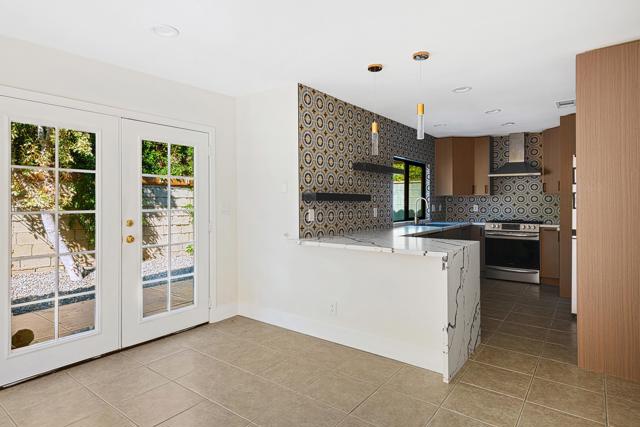 Image 30 of 49 For 225 Cahuilla Road