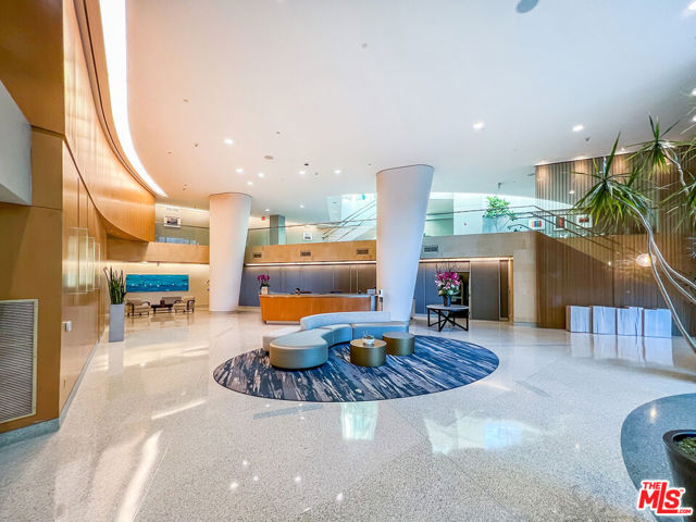 13600 MARINA POINTE Drive, Marina del Rey CA: https://media.crmls.org/mediaz/a3a0608e-7f37-4b50-badb-63ac0e73d3c3.jpg