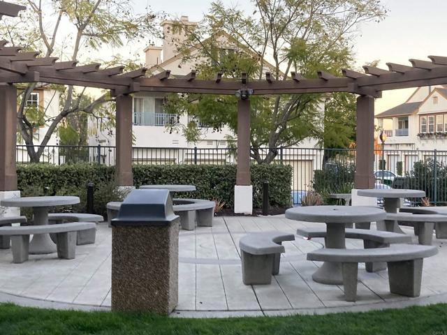 Detail Gallery Image 14 of 38 For 16941 Meadowlark Ridge Rd #1,  Rancho Bernardo (San Diego),  CA 92127 - 2 Beds | 2 Baths