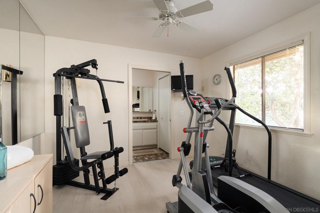 15943 Ranch Hollow Rd - photo 15
