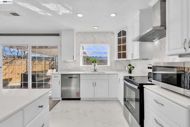 Image 14 of 43 For 1532 Kooser Rd