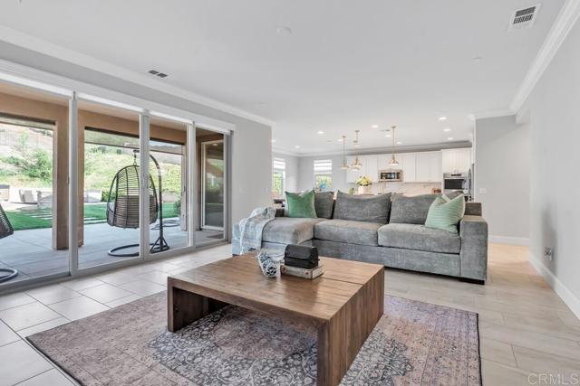 35805 E Shetland Hls, Fallbrook CA: https://media.crmls.org/mediaz/a3a38afd-2432-4f33-a161-fb13111784c6.jpg