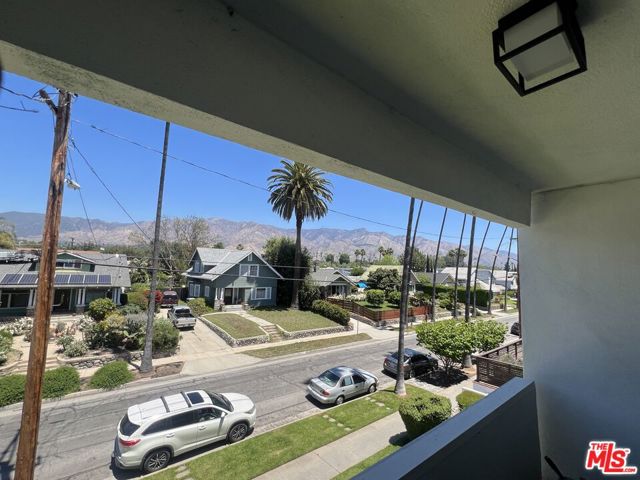 780 Earlham Street, Pasadena CA: https://media.crmls.org/mediaz/a3a391ac-96c3-4d7f-a4b3-2771ccda57bd.jpg