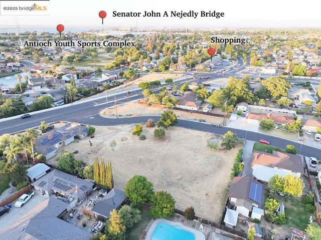 1806 Blossom Drive, Antioch CA: https://media.crmls.org/mediaz/a3a4490e-4dbb-4d5c-abb0-2cafd4aade3b.jpg